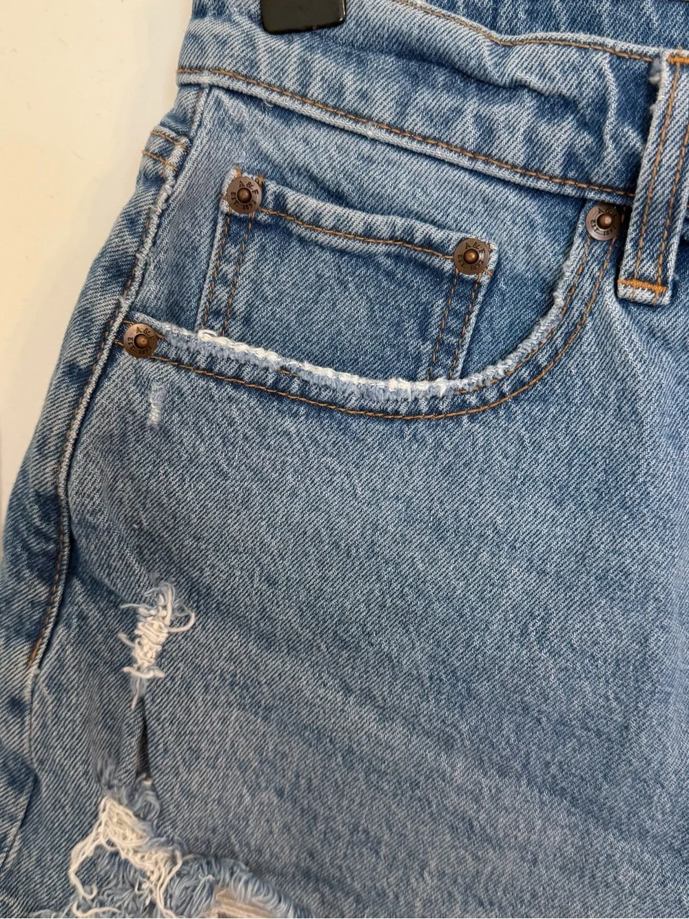 Abercrombie & Fitch | Mom Shorts | 27 | Curve Love High Rise